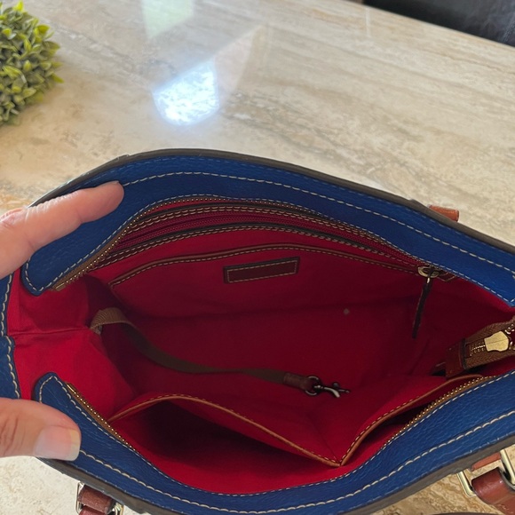 Dooney &Bourke purse, royal blue, great condition. - Picture 4 of 5